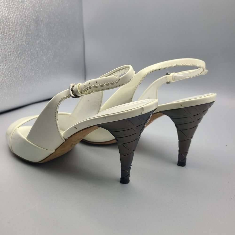 Burberry VTG Heels Women Sandals Sz.38.5 Slingback Pump White Bone Patent Metal - Picture 4 of 11